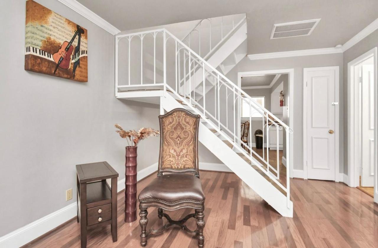 Stunning Private Room In Town Home Х'юстон Екстер'єр фото